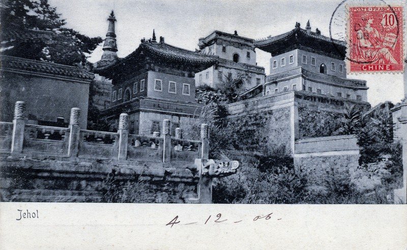 疑为普陀宗乘之庙建筑