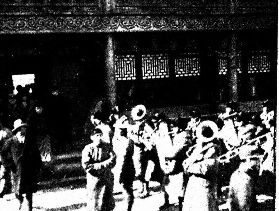 张学良在热河行宫