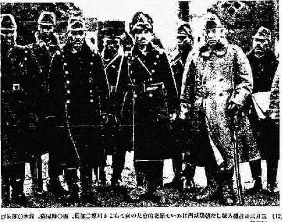 军官合影