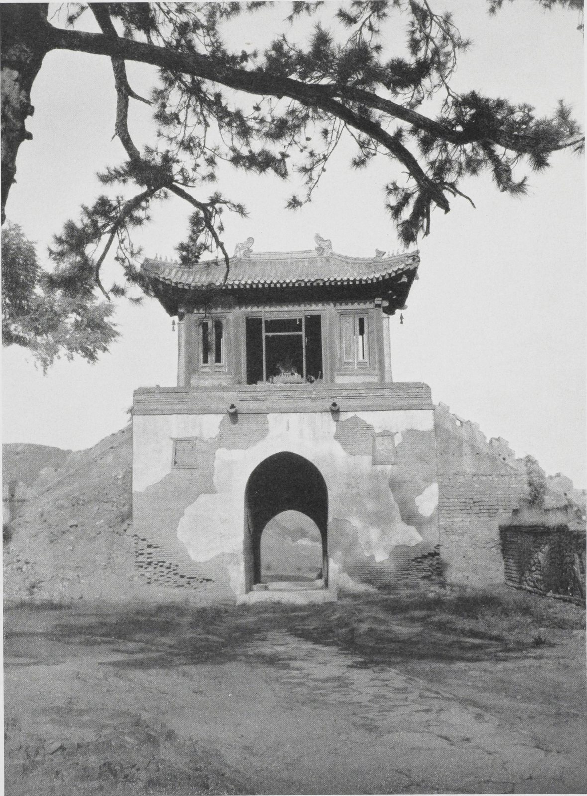 热河普陀宗乘之庙围墙东门