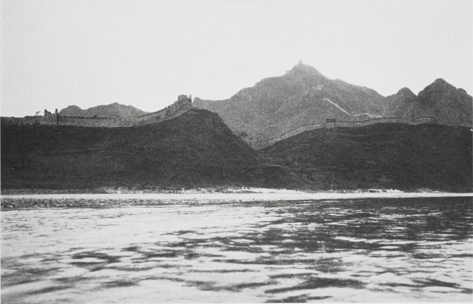 自滦河所见长城