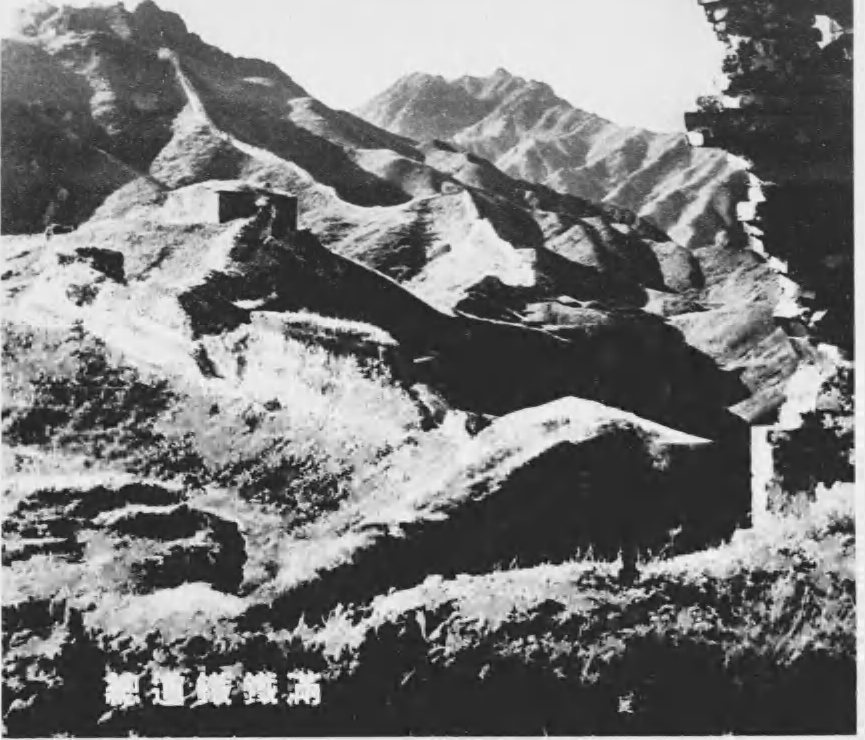 从古北口万里长城眺望热河