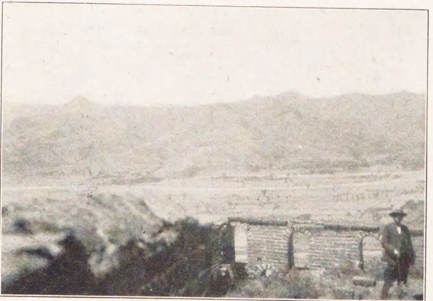 从喜峰口北侧长城眺望北方山岳