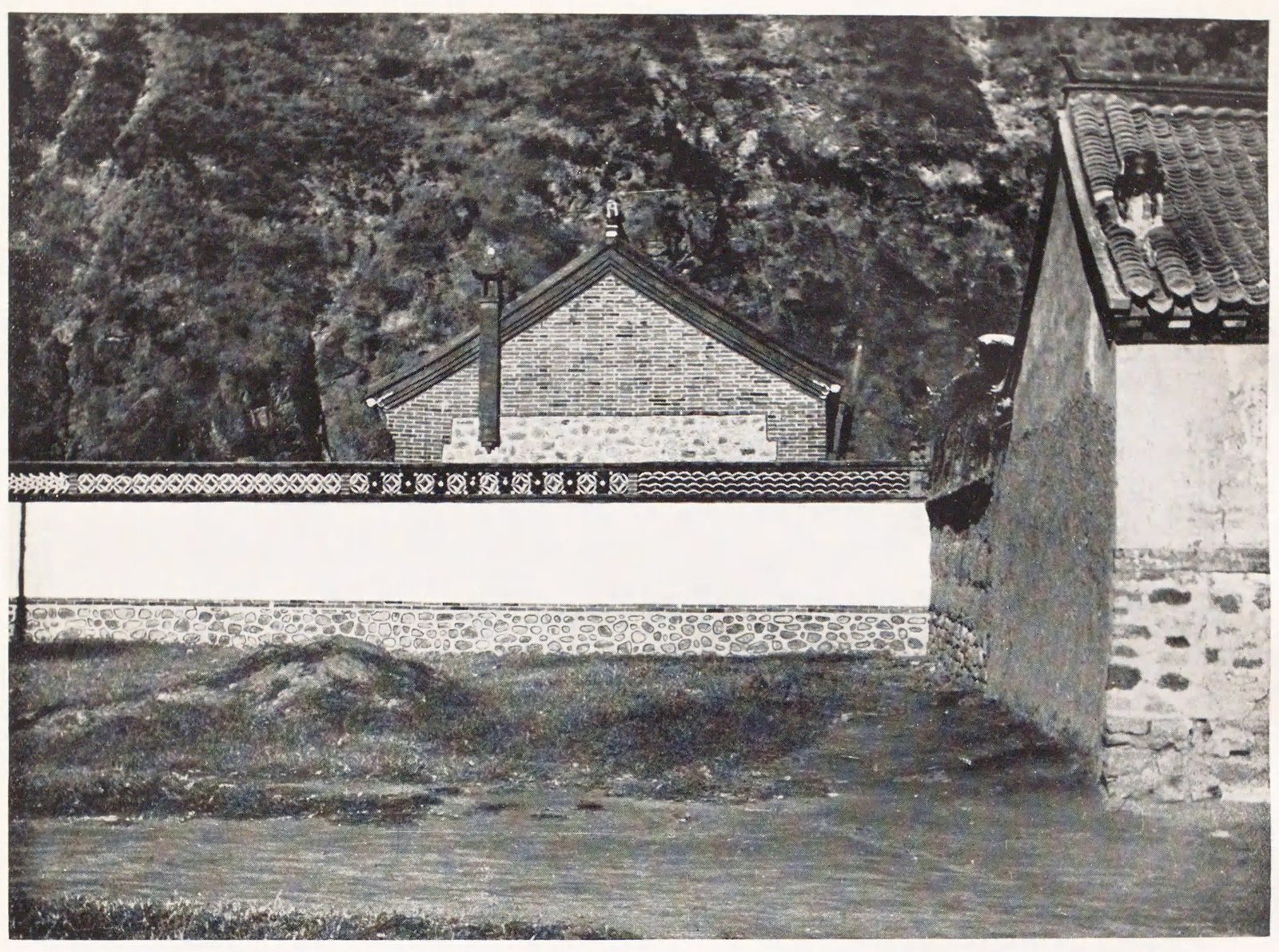 院墙与建筑山墙