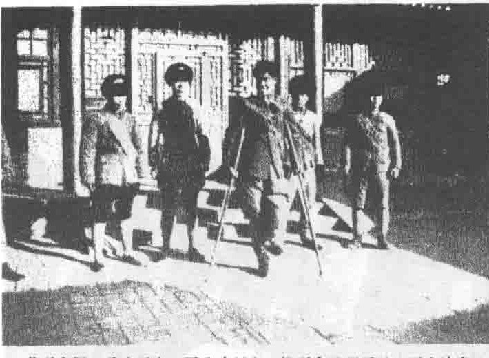 Shih Pan将军腿部负伤