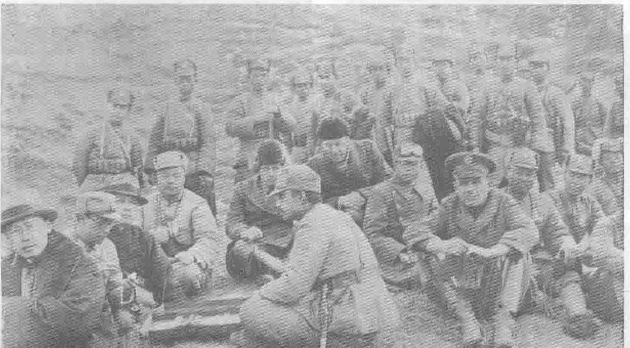 美国使馆武官视察洒河桥前线