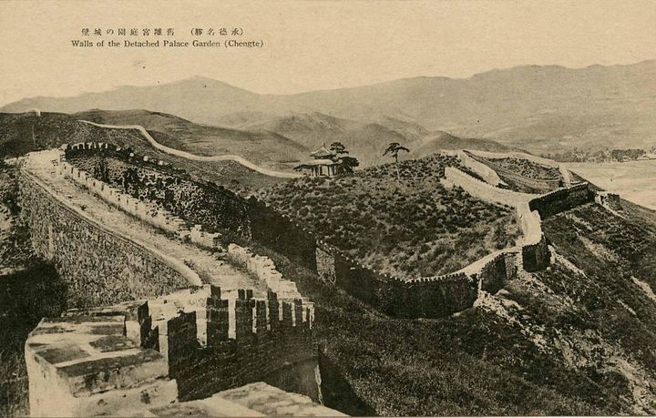 避暑山庄园林城墙