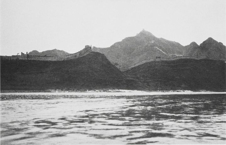 自滦河所见长城