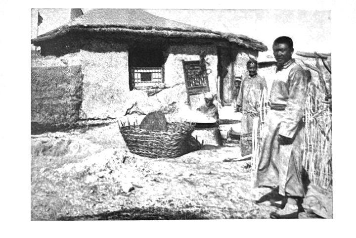 东翁牛特贝子府从蒙古包向汉人两开间住宅过渡的住房（二）