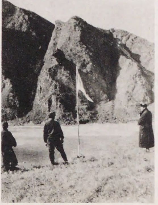 黄花川上游坝址:从左岸望右岸