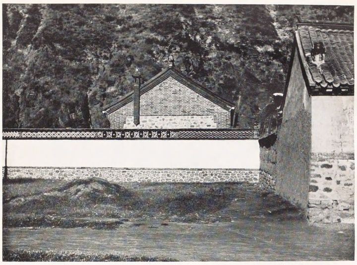 院墙与建筑山墙