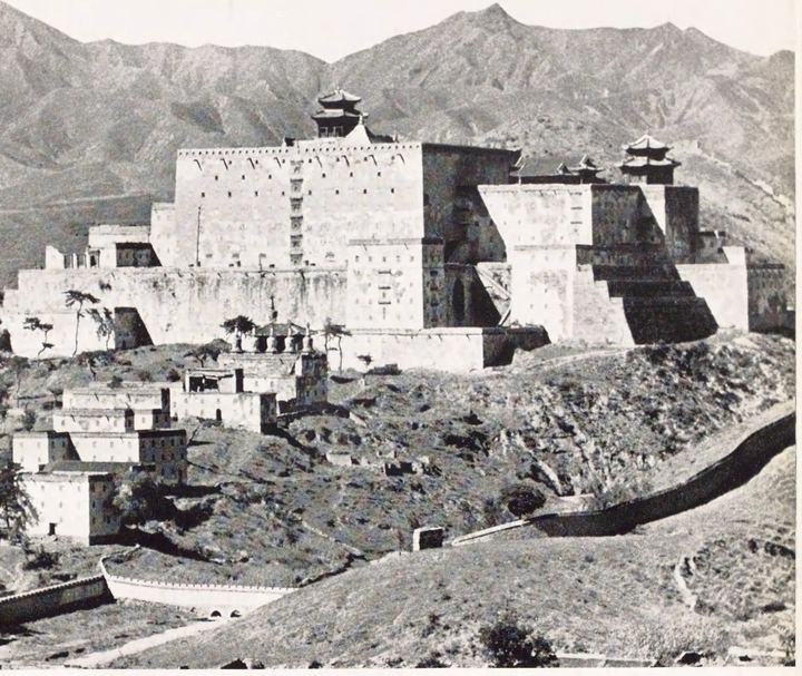 高台寺院建筑群全景（一）