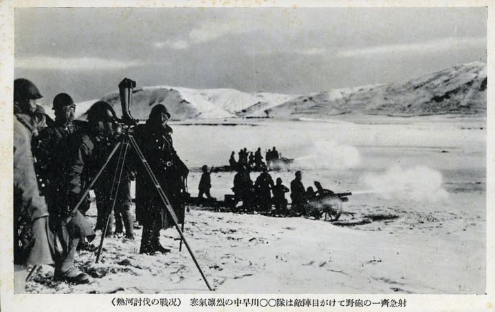 雪地中的野炮阵地