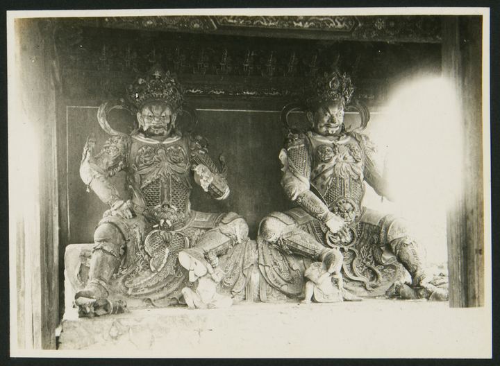 殊像寺四天王像